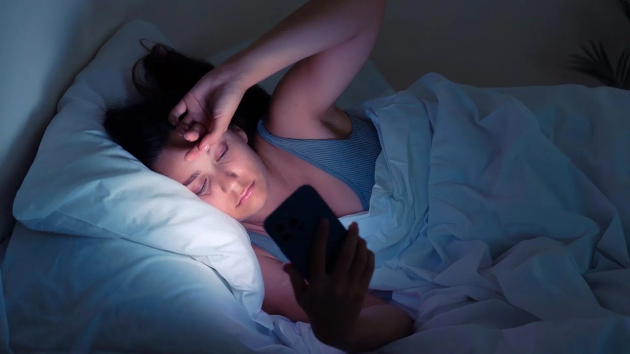 How Your Stress Response Connects to Evening Light